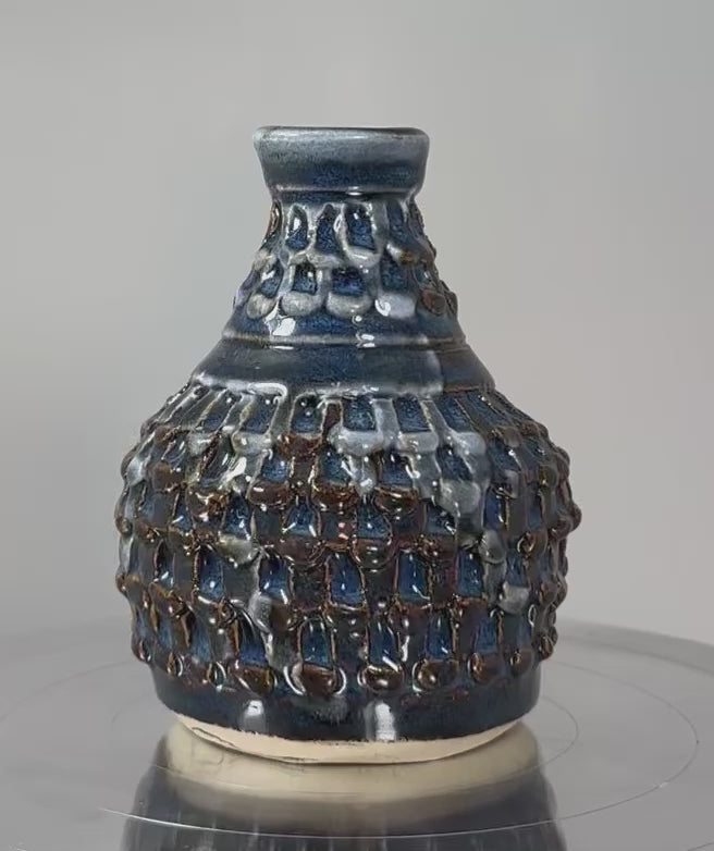 Pottery Wicker Vase 560